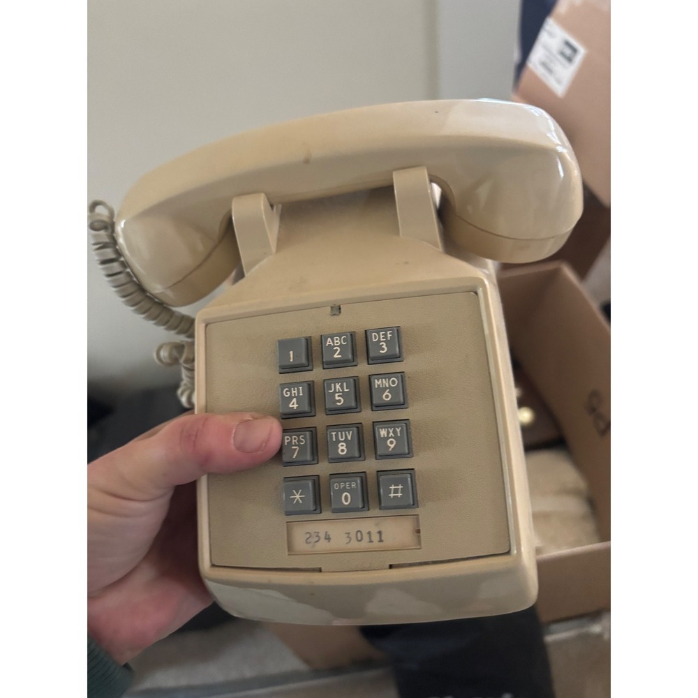 Vintage 1986 Phonotronics Inc Model 2500 Push Button Desk Phone Beige Retro